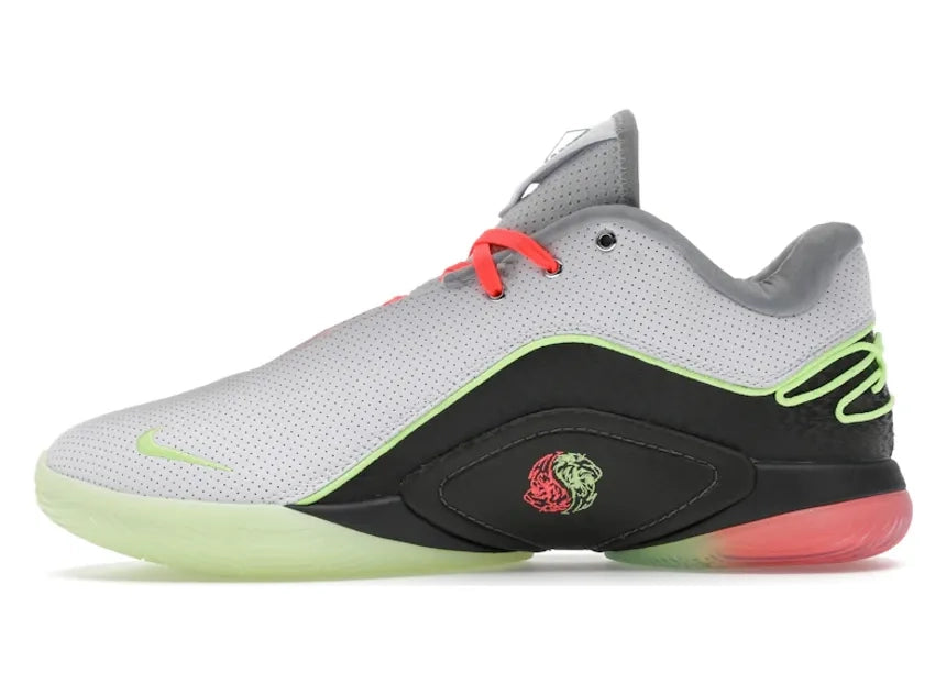 Nike LeBron 22 Moonlight (semelle extérieure translucide)