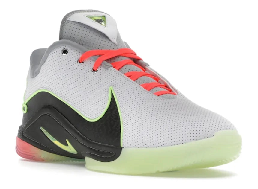 Nike LeBron 22 Moonlight (semelle extérieure translucide)