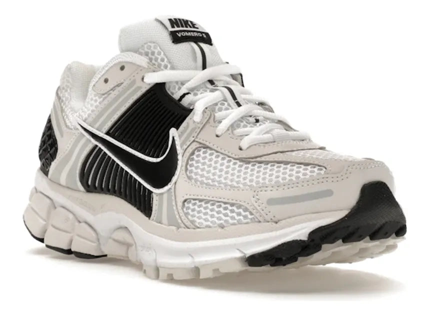 Nike Zoom Vomero 5 White Black