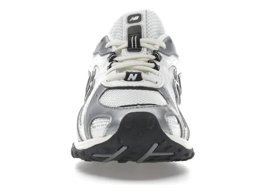 New Balance 204L Silver Metallic Black
